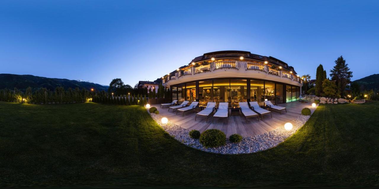 Hotel Roessl Rabla Exterior photo